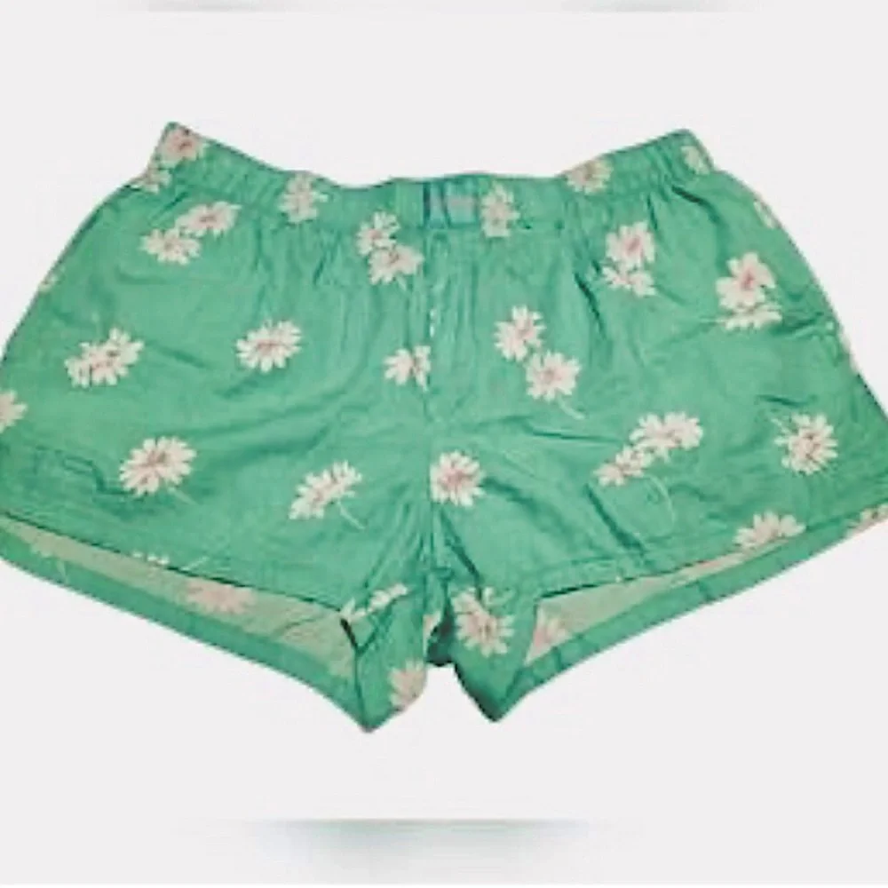 💕5️⃣for25 Joyspun Green and White Floral Athletic Sleep Shorts with pockets NWOT